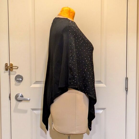 3/$30 EUC Laura OS Crazy Soft Black Knit Cape with Silver Stones - Picture 3 of 7